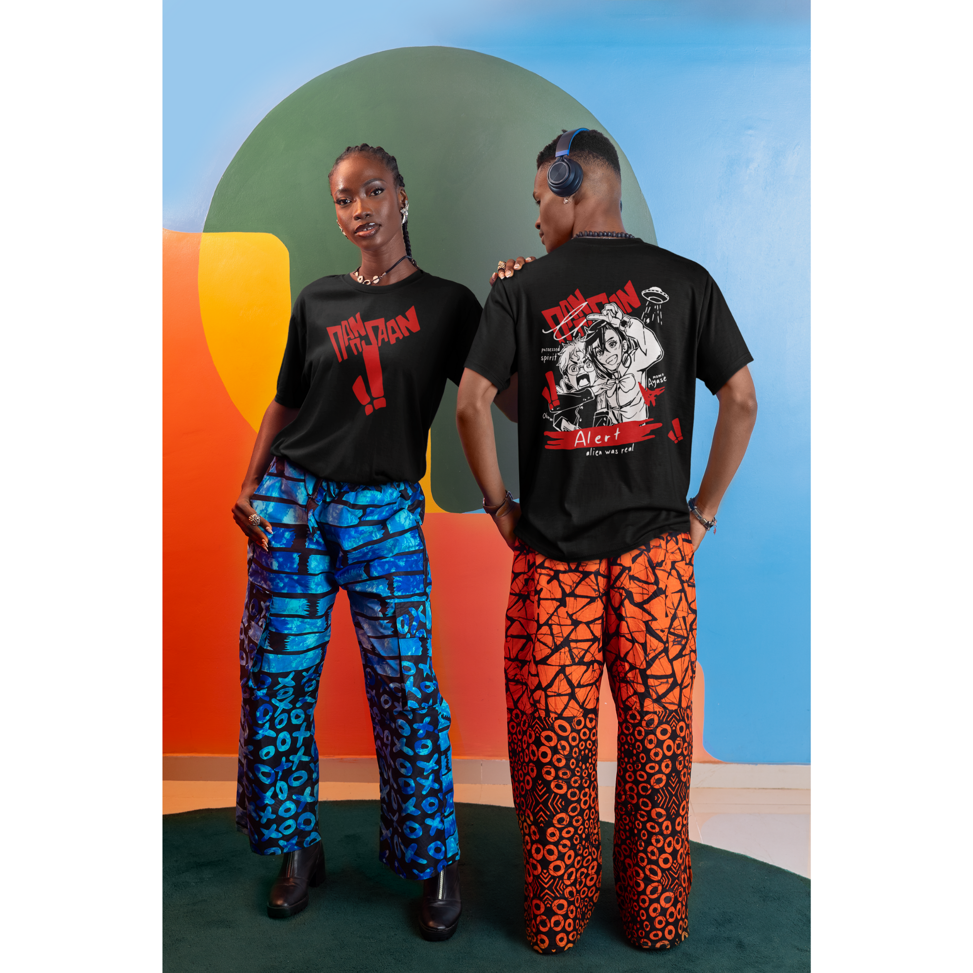 DANDADAN - Okarun & Momo Ayase Unisex T-Shirt